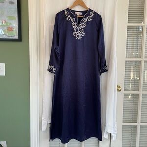 Oscar de la Renta Navy Gown with White Embroidery
